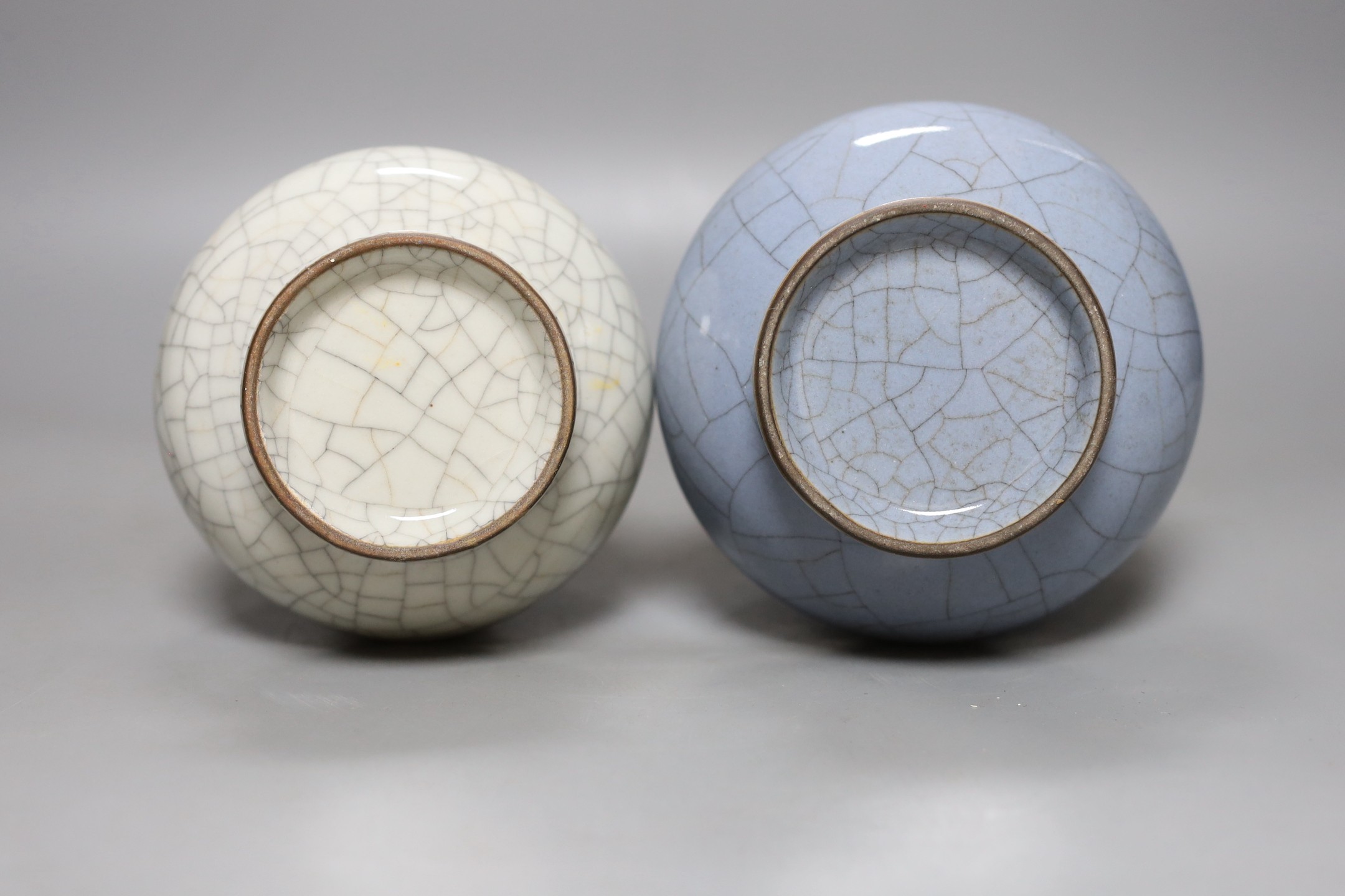 Two Chinese crackle glaze vases together with two Japanese cloisonné enamel vases (4) - tallest 24.5cm